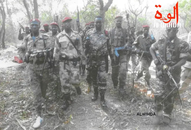 Les combattants du FDPC autour du Général Abdoulaye Miskine. 5 avril 2013. © Alwihda Info