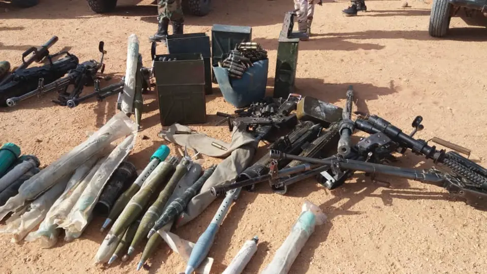 Des armes récupérées par l'armée lors de la capture de rebelles en février 2019. © Alwihda Info