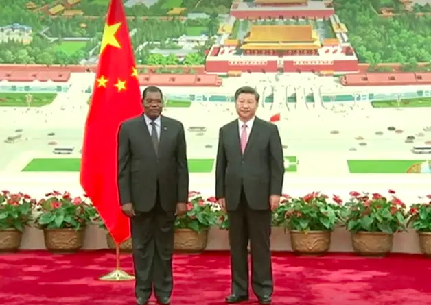 Chine : Xi Jinping reçoit les lettres de créance du nouvel ambassadeur du Tchad. © CCTV