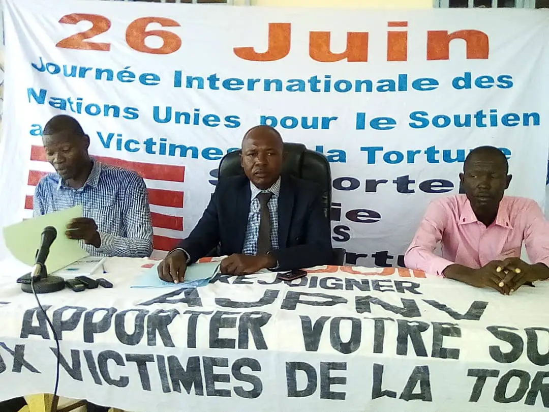 Le président de l'association Jeunesse pour la paix et la non-violence (AJPNV), Nodjigoto Charbonnel, le 26 juin 2019 à N'Djamena. © Alwihda Info