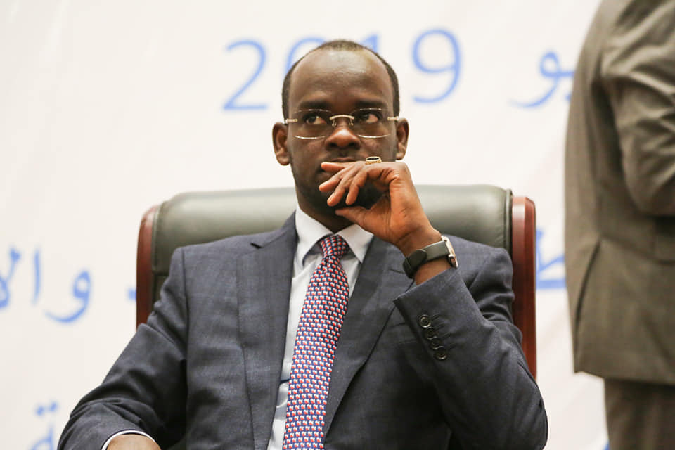 Le ministre des Postes, des Nouvelles technologies de l'information et de la communication, Dr. Idriss Saleh Bachar. © TN Le ministre des Postes, des Nouvelles technologies de l'information et de la communication, Dr. Idriss Saleh Bachar. © TN