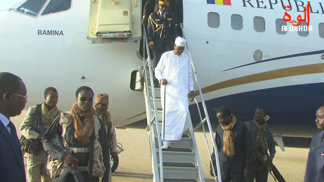 Tchad : ce que le président Déby a déclaré lors de sa visite express au Sila. © Alwihda Info Tchad : ce que le président Déby a déclaré lors de sa visite express au Sila. © Alwihda Info