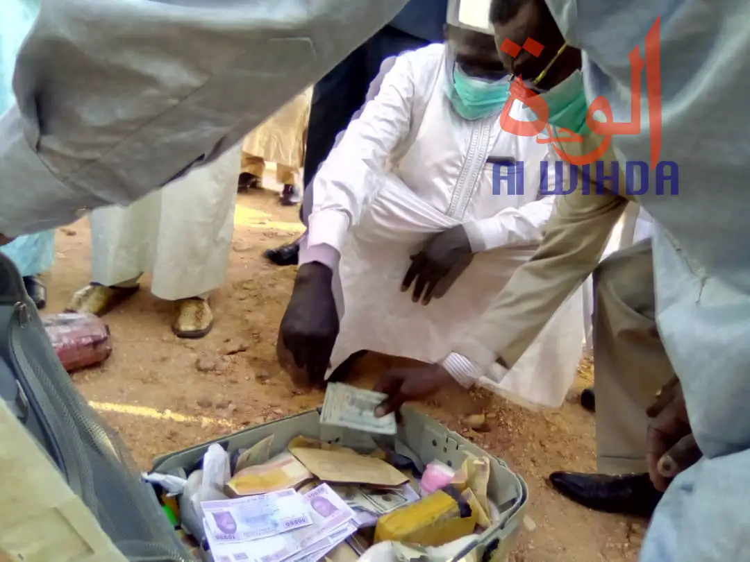 Tchad : une valise de faux billets saisie. © Alwihda Info