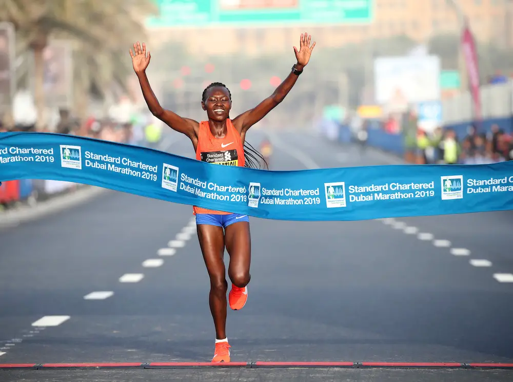 Dubaï hails chepngetich as standard chartered Dubaï Marathon champion wins world gold. © DR