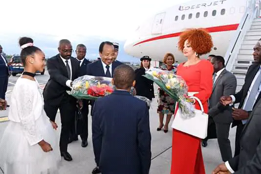 Le couple présidentiel camerounais à son arrivée ce mardi à Lyon.