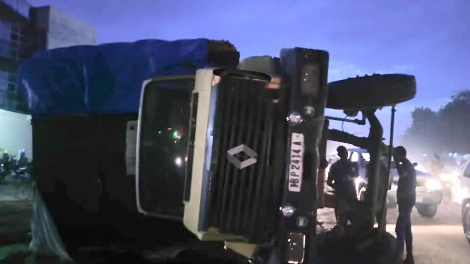 Tchad : un camion se renverse en pleine route à N’Djamena