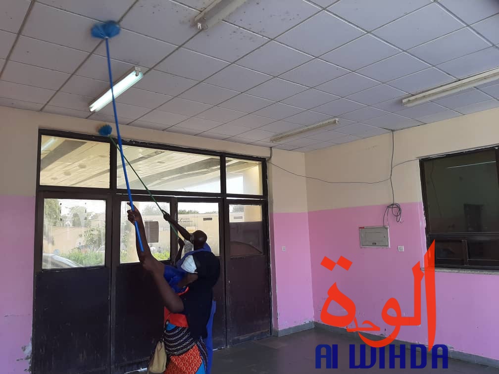 Tchad : une opération de salubrité à l'hôpital de la liberté Tchad : une opération de salubrité à l'hôpital de la liberté