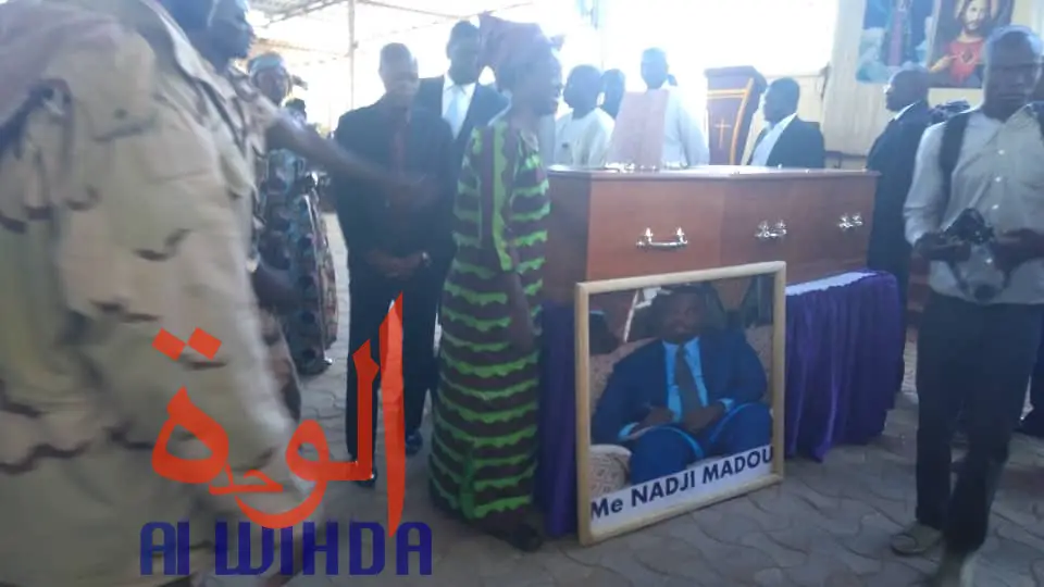 Tchad : le corps de Maître Nadji Madou rapatrié, un grand hommage au défunt. © Alwihda Info