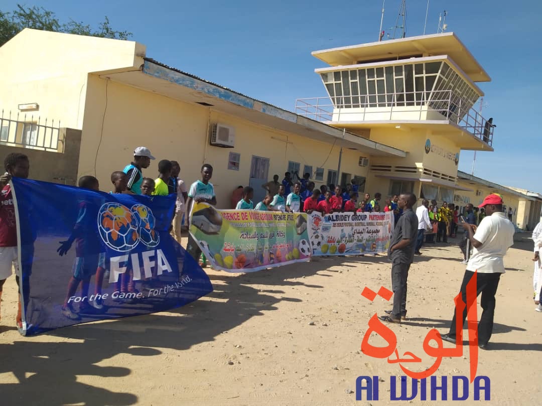 Tchad : les travaux d'installation de la pelouse du stade d'Abéché lancés demain Tchad : les travaux d'installation de la pelouse du stade d'Abéché lancés demain