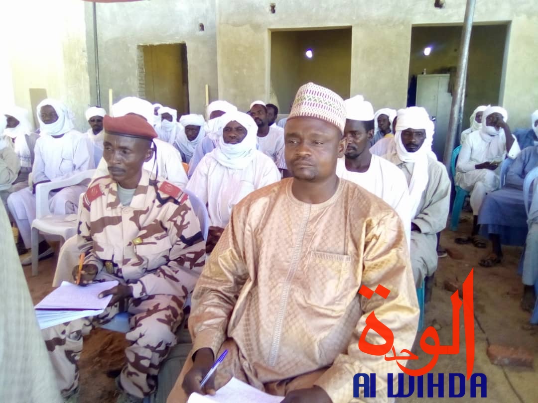 Tchad : à l'Est, la sensibilisation au désarmement porte ses fruits Tchad : à l'Est, la sensibilisation au désarmement porte ses fruits