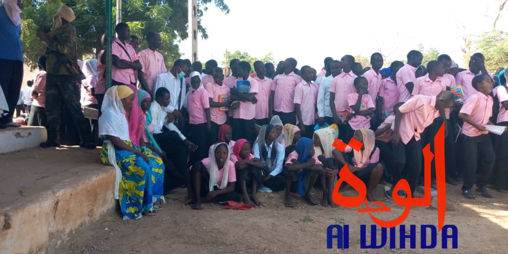 Tchad : les 30 ans de la convention sur les droits de l'enfant célébrés en province. © Alwihda Info Tchad : les 30 ans de la convention sur les droits de l'enfant célébrés en province. © Alwihda Info