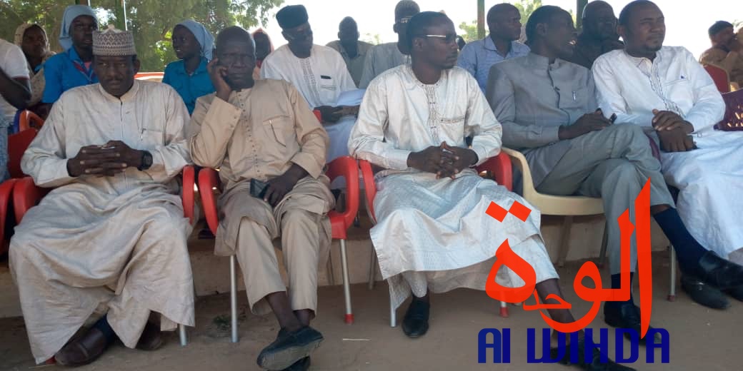 Tchad : les 30 ans de la convention sur les droits de l'enfant célébrés en province. © Alwihda Info Tchad : les 30 ans de la convention sur les droits de l'enfant célébrés en province. © Alwihda Info