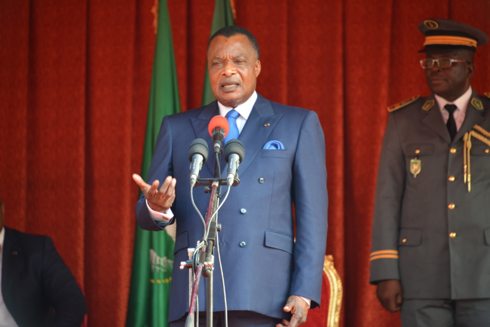 Denis Sassou N'Guesso s'adressant à la Force publique