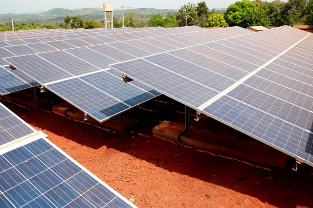 Un dispositif de production de l’énergie solaire au Togo. © DR/La Voix de la Nation