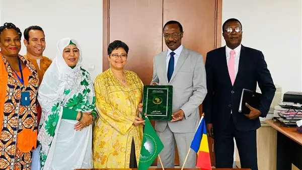 Le Tchad signe l'accord portant création de l'Agence africaine du médicament. © DR
