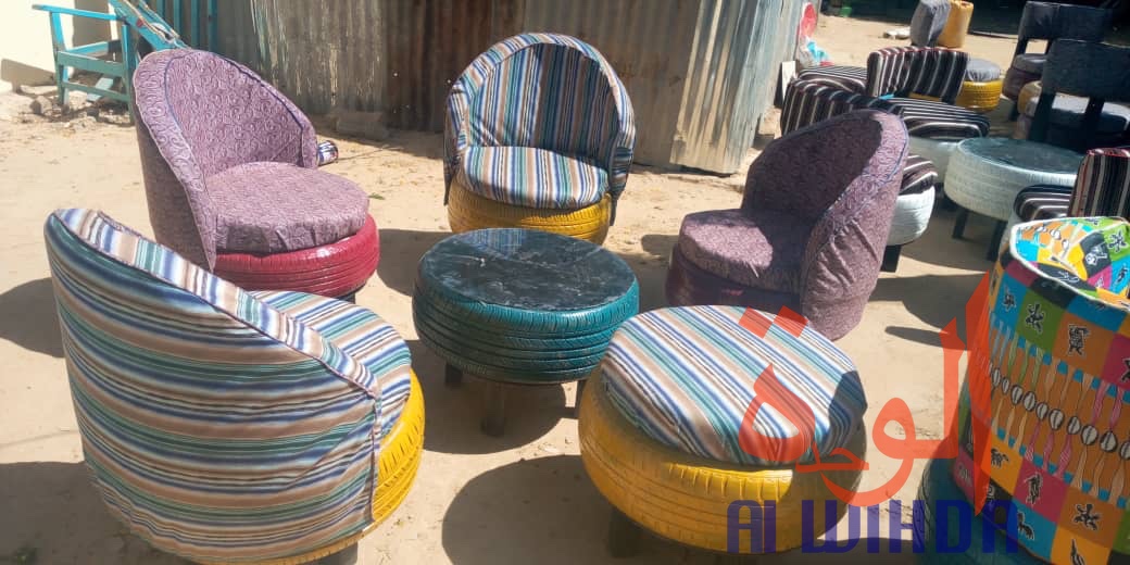 Tchad : recyclage et décoration, l'alliage parfait chez Noudji Décor & Arts. © Djibrine Haïdar/Alwihda Info
