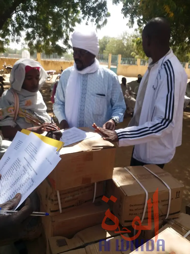 Tchad : 88 cartons de produits sanitaires offerts aux centres de santé d'Ati. © Hassan Djidda/Alwihda Info