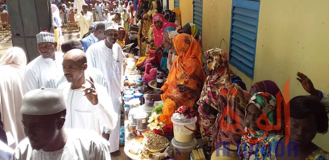 Tchad : la SENAFET au Batha, un évènement haut en couleur. © Hassan Djidda Hassan/Alwihda Info Tchad : la SENAFET au Batha, un évènement haut en couleur. © Hassan Djidda Hassan/Alwihda Info