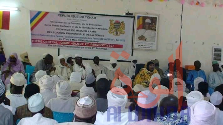 Tchad : au Hadjer Lamis, un engagement en faveur de la femme avec la SENAFET. © Mbainaissem Gédéon Mbeibadoum/Alwihda Info Tchad : au Hadjer Lamis, un engagement en faveur de la femme avec la SENAFET. © Mbainaissem Gédéon Mbeibadoum/Alwihda Info