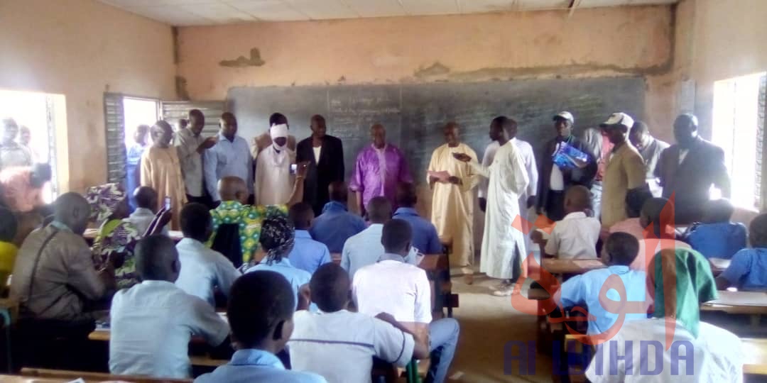 Tchad : un prix d'excellence au Mayo Dallah. © Foka Mapagne/Alwihda Info Tchad : un prix d'excellence au Mayo Dallah. © Foka Mapagne/Alwihda Info