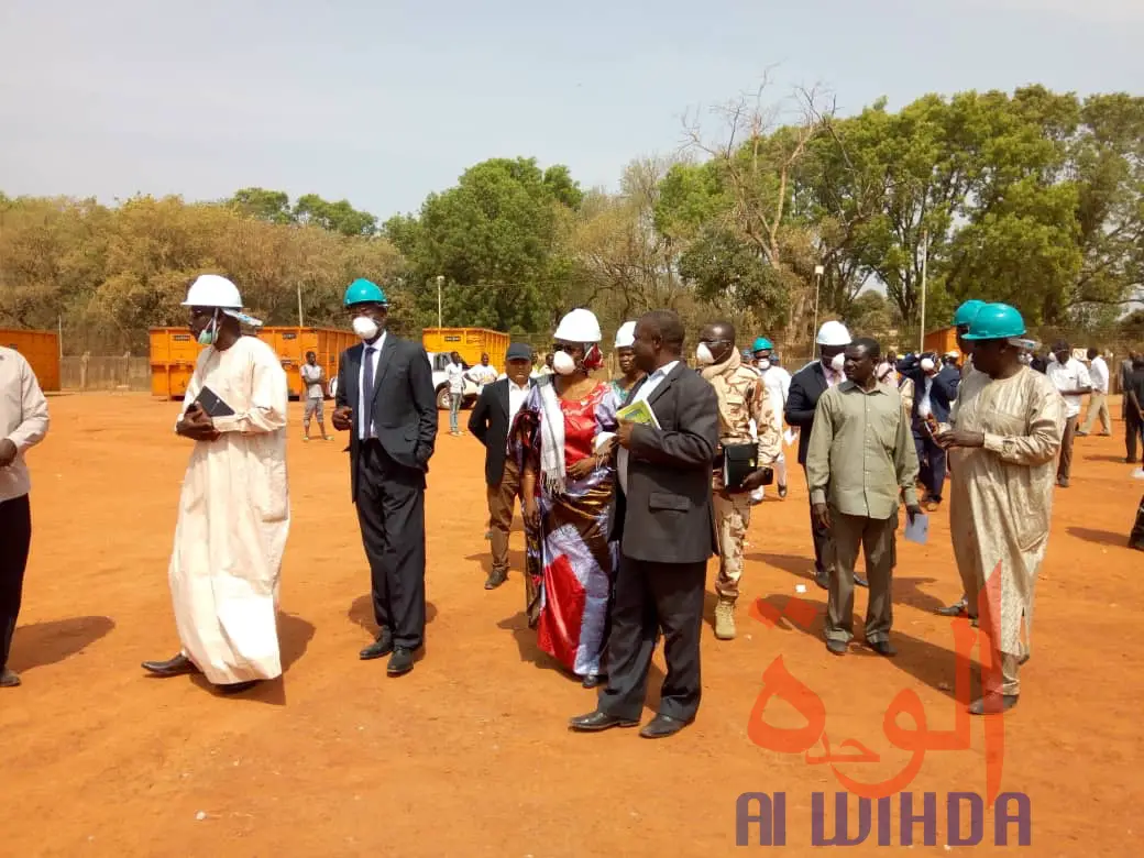 Tchad : la ministre du commerce visite les unités industrielles de Moundou. © Golmen Ali/Alwihda Info