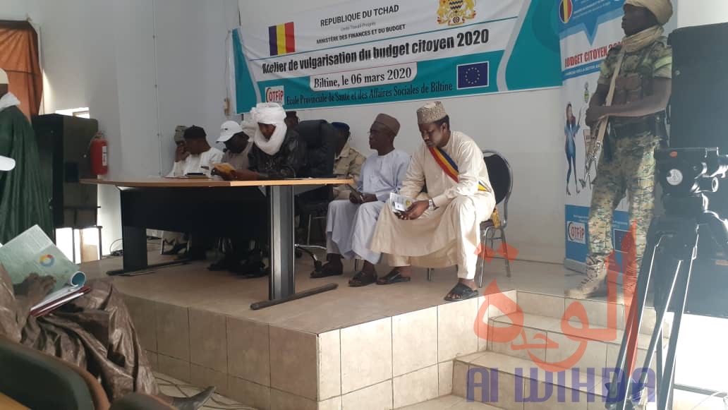 Tchad : au Wadi Fira, les autorités vulgarisent le budget citoyen 2020. © Hassanein Mahamat Hassan/Alwihda Info Tchad : au Wadi Fira, les autorités vulgarisent le budget citoyen 2020. © Hassanein Mahamat Hassan/Alwihda Info