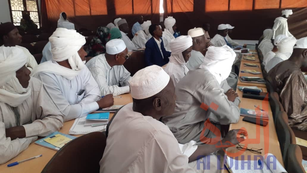 Tchad : au Wadi Fira, les autorités vulgarisent le budget citoyen 2020. © Hassanein Mahamat Hassan/Alwihda Info Tchad : au Wadi Fira, les autorités vulgarisent le budget citoyen 2020. © Hassanein Mahamat Hassan/Alwihda Info