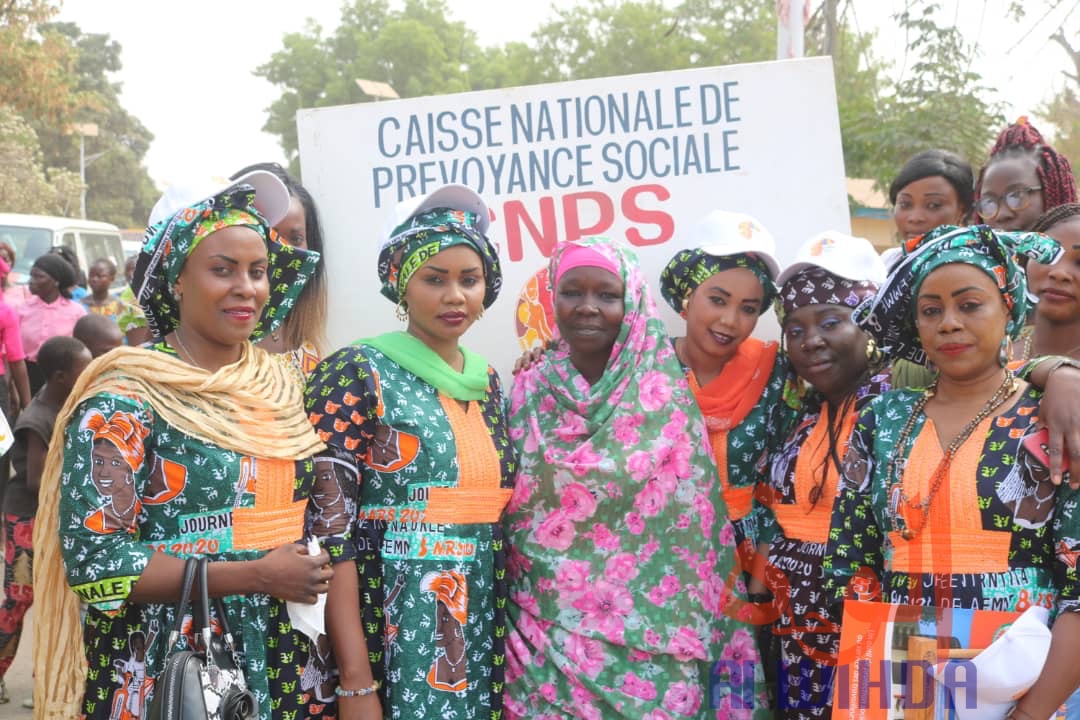Tchad : à Moundou, les travailleuses de la CNPS célèbrent le 8 mars. © Golmen Ali/Alwihda Info Tchad : à Moundou, les travailleuses de la CNPS célèbrent le 8 mars. © Golmen Ali/Alwihda Info