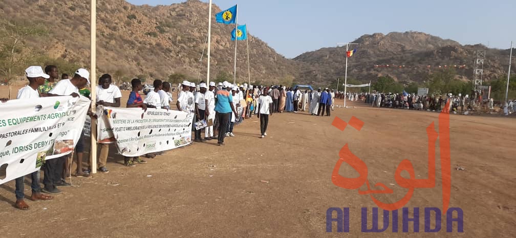 Tchad : ferveur à Mongo et arrivée incertaine du président Tchad : ferveur à Mongo et arrivée incertaine du président