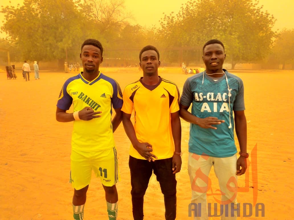 Tchad : championnat d'Ati, un match de foot décisif entre Elect Sport et As-Clac. © Hassan Djidda/Alwihda Info Tchad : championnat d'Ati, un match de foot décisif entre Elect Sport et As-Clac. © Hassan Djidda/Alwihda Info