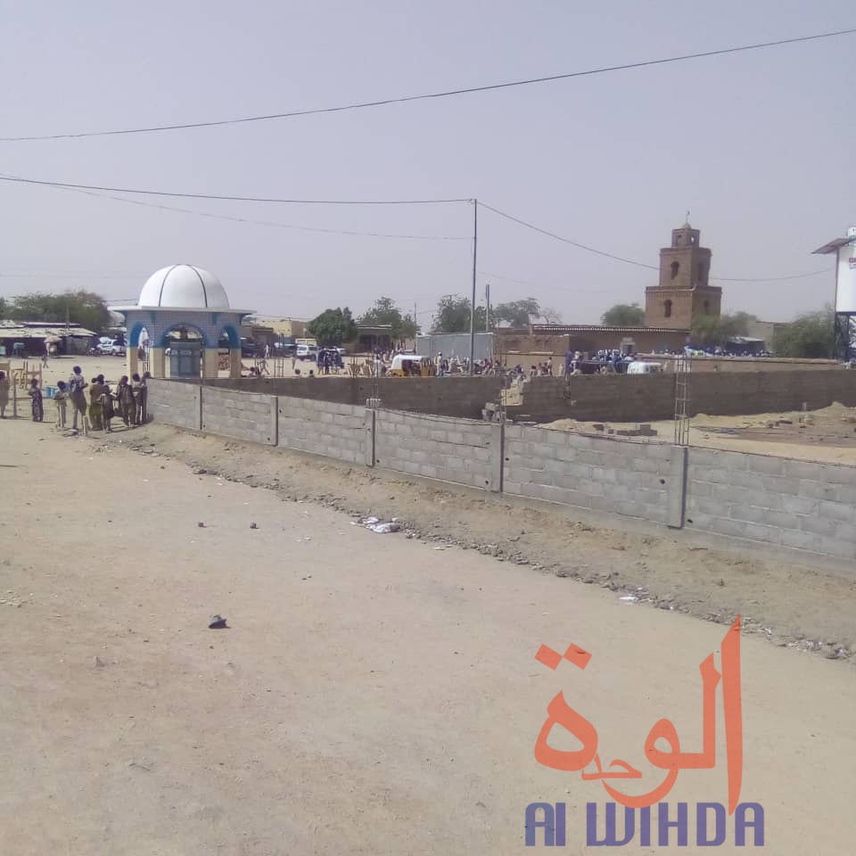 Tchad : armé d'une pioche, il sème la panique et échappe au lynchage à Abéché Tchad : armé d'une pioche, il sème la panique et échappe au lynchage à Abéché