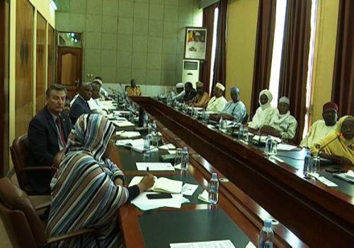 Tchad : le comité de veille sur le Coronavirus se réunit à la Présidence. © PR Tchad : le comité de veille sur le Coronavirus se réunit à la Présidence. © PR