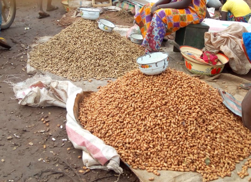 Des produits vendus dans un marché au Tchad. © Mahamat Issa Gadaya/Alwihda Info Des produits vendus dans un marché au Tchad. © Mahamat Issa Gadaya/Alwihda Info