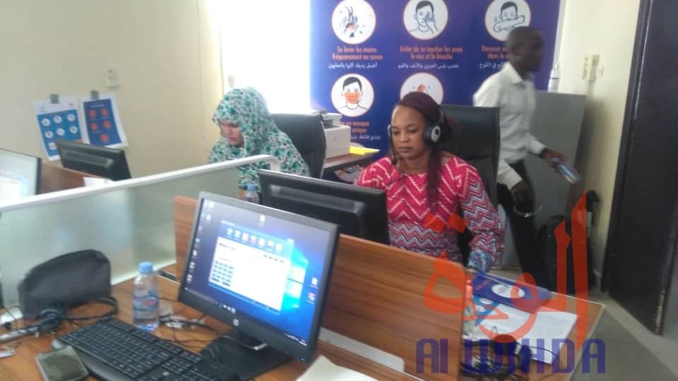 Tchad - Covid-19 : l'ARCEP lance un call center pour le numéro vert 1313. © Malick Mahamat/Alwihda Info Tchad - Covid-19 : l'ARCEP lance un call center pour le numéro vert 1313. © Malick Mahamat/Alwihda Info