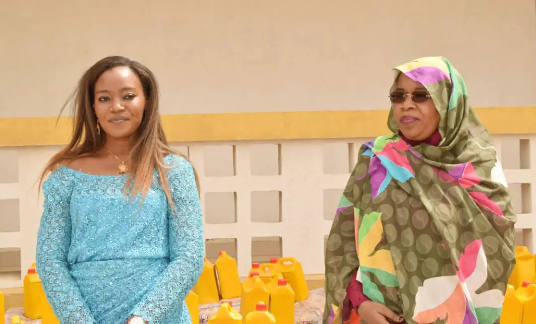 Tchad : des dons de vivres distribués à des organisations féminines. © DR/Maison nat. Femme