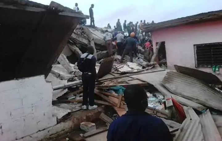 Cameroun/Drame : un immeuble s’effondre sur des personnes à Yaoundé