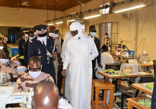 Tchad : l'armée mobilisée pour la fabrication de millions de masques