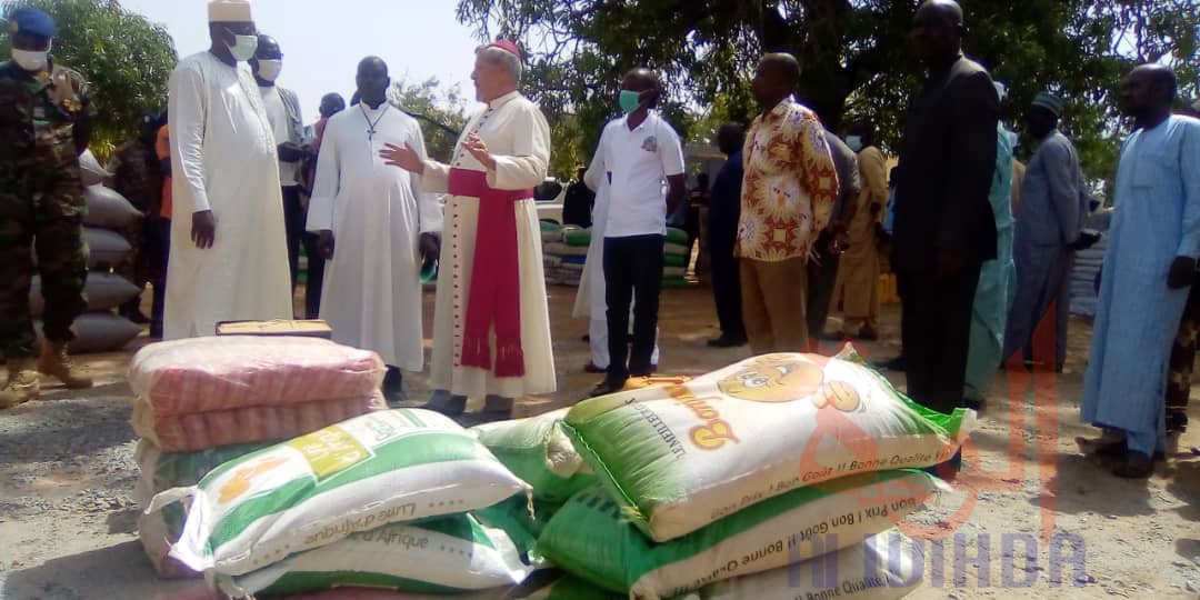 Tchad : le Mayo Kebbi Ouest reçoit plusieurs tonnes d'aide alimentaire. © Foka Mapagne/Alwihda Info
