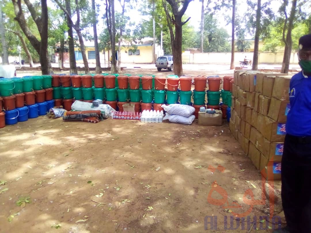 Tchad : les cadres du Logone Occidental apportent leur appui à la province. © Golmen Ali/Alwihda Info Tchad : les cadres du Logone Occidental apportent leur appui à la province. © Golmen Ali/Alwihda Info