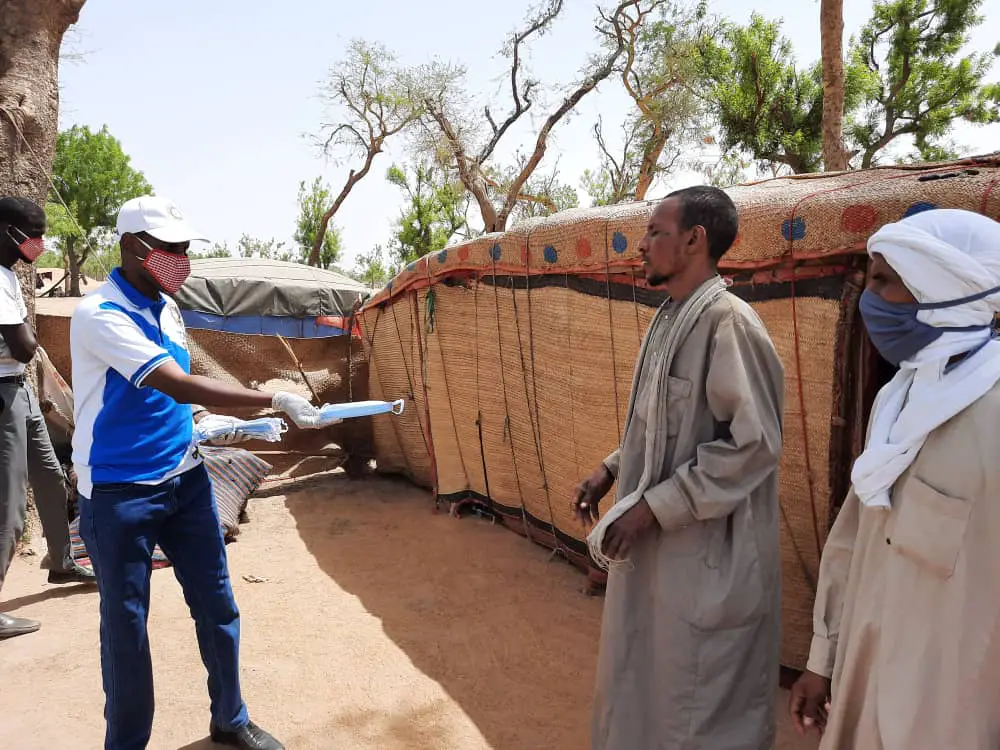 Tchad : des masques distribués aux couches vulnérables à N'Djamena