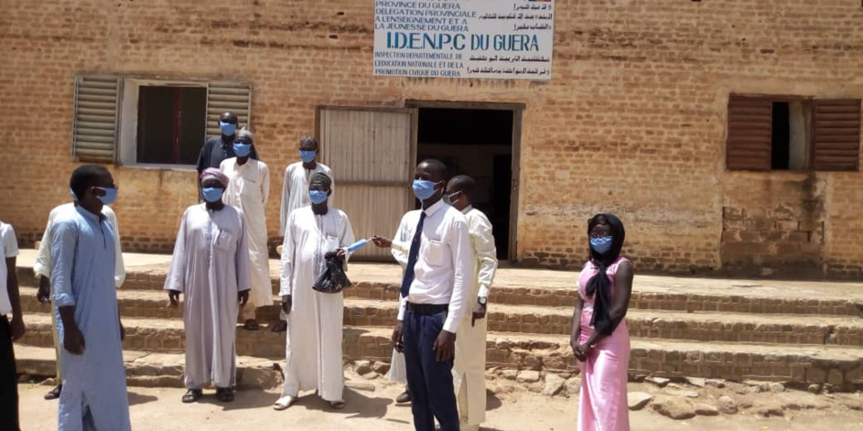 Tchad - Covid-19 : à Mongo, un comité de jeunes au devant de la sensibilisation. © Béchir Badjoury