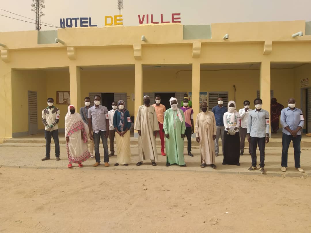 Tchad-Covid19 : les jeunes anti-Covid sensibilise et distribue des masques à Abéché : ©️ Abba Issa/Alwihda Info