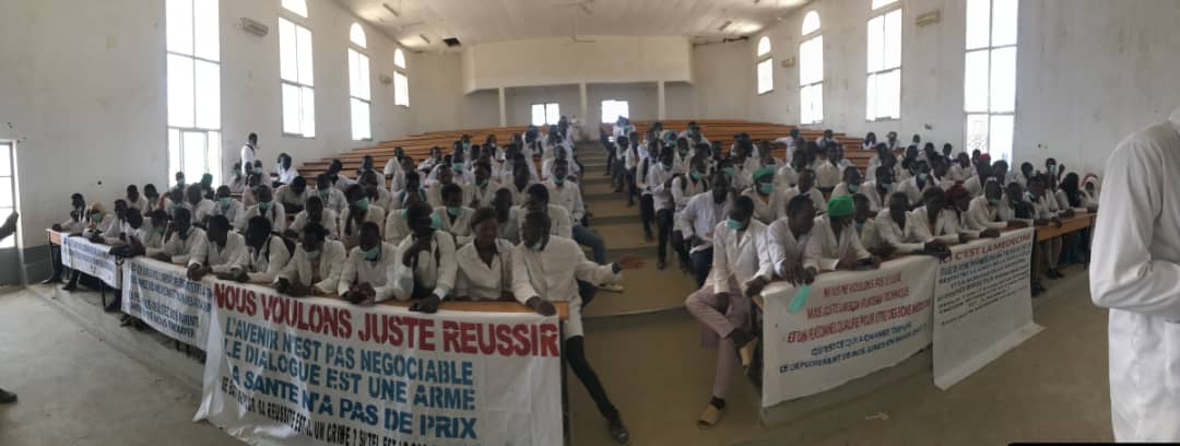 Tchad : à l'Université Adam Barka, les étudiants de médecine maintiennent leur grève. © DR Tchad : à l'Université Adam Barka, les étudiants de médecine maintiennent leur grève. © DR