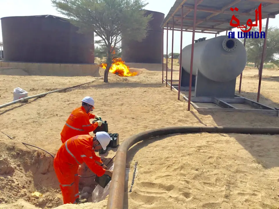 Des tests sur les installations pétrolière de Sedigui, au Tchad. 20 octobre 2019. Illustration © Djimet Wiche/Alwihda Info