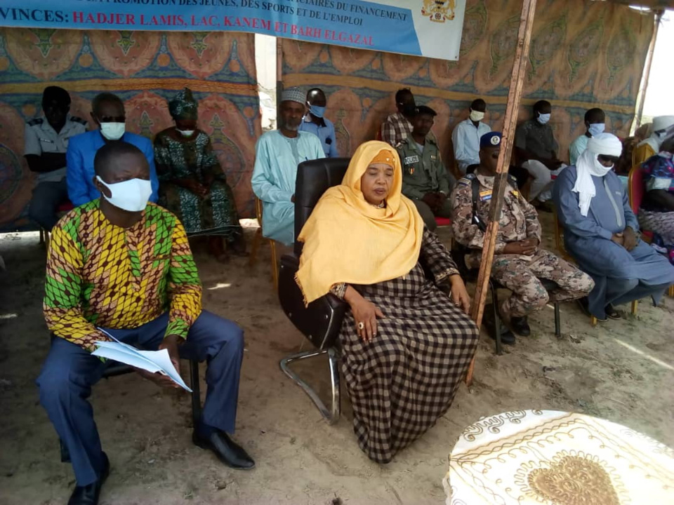 Tchad : au Hadjer Lamis, un appui de 7,8 millions FCFA à 5 jeunes promoteurs. © Mbainaissem Gédéon Mbeïbadoum/Alwihda Info Tchad : au Hadjer Lamis, un appui de 7,8 millions FCFA à 5 jeunes promoteurs. © Mbainaissem Gédéon Mbeïbadoum/Alwihda Info