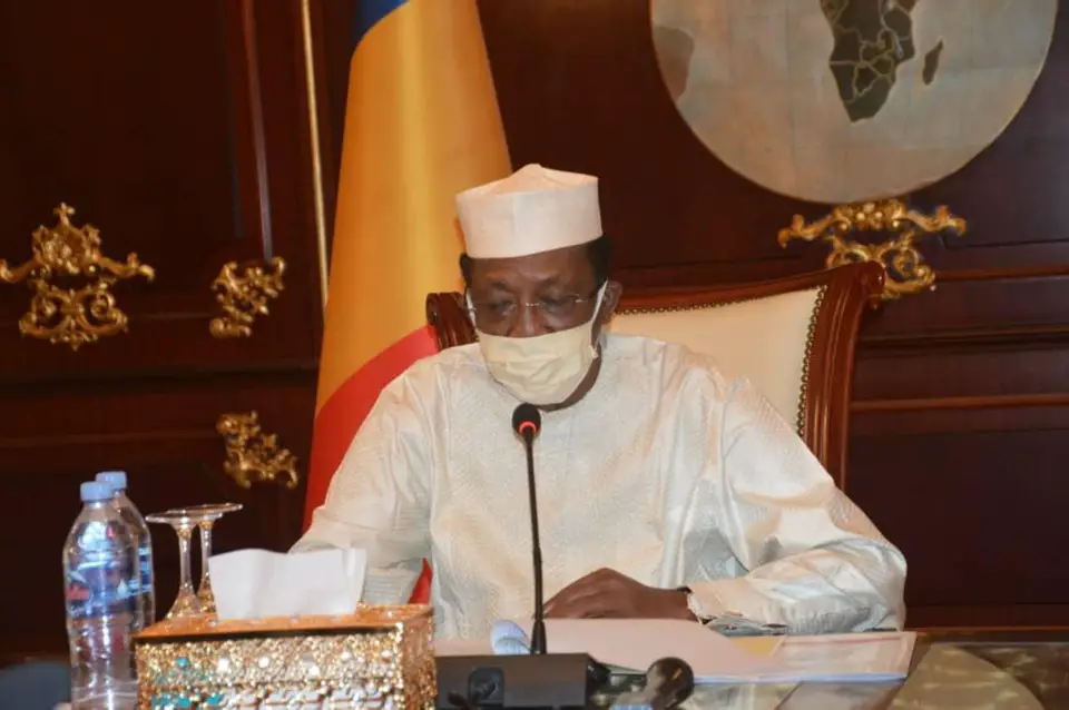 Tchad : gestion de crise sanitaire, Déby passe le relai à la tête du comité