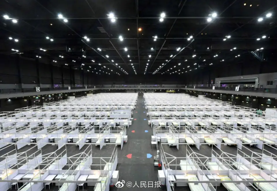 The overview of HongKong makeshift hospital in the Hong Kong AsiaWorld Expo. Photo from People’s Daily Weibo