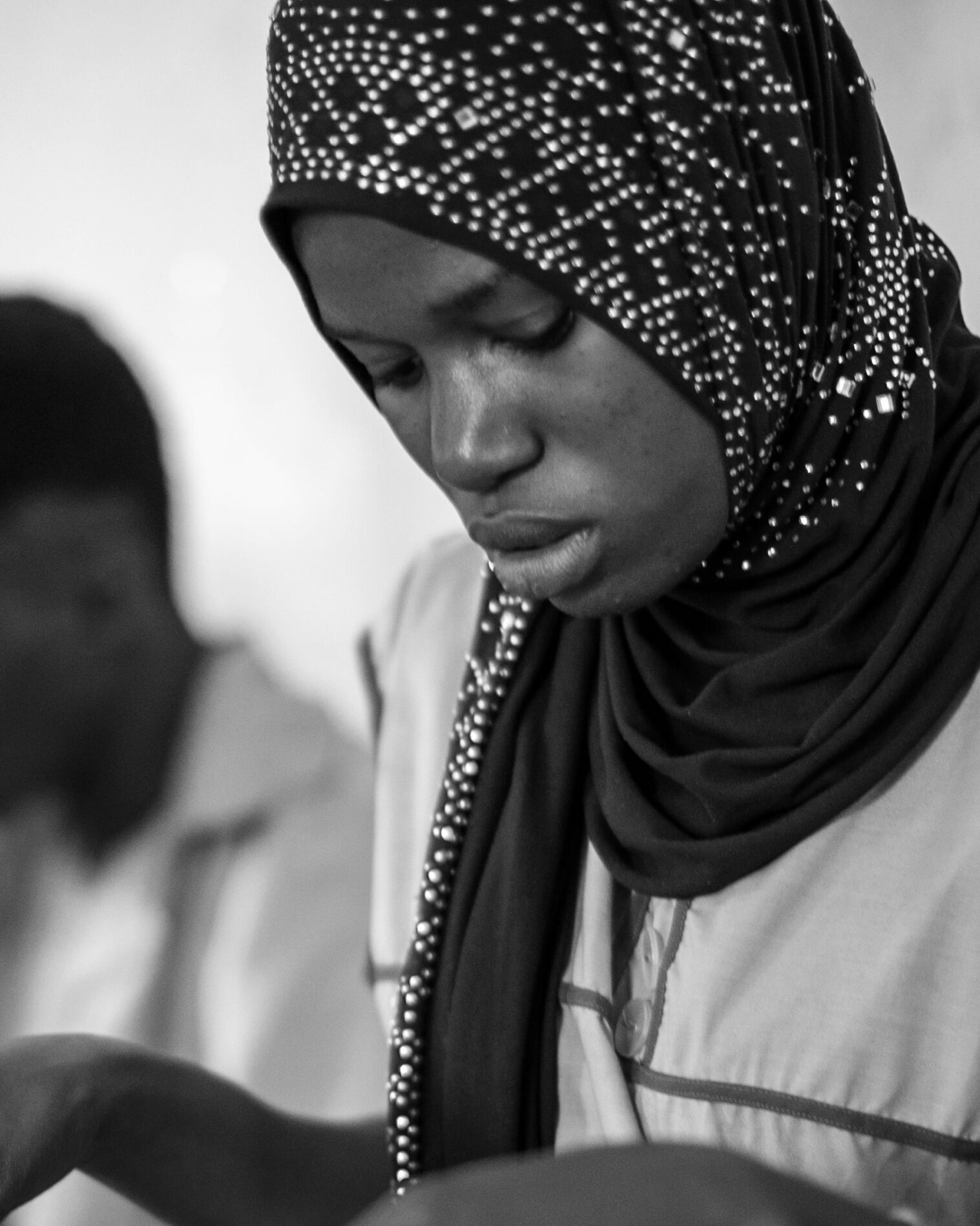 Un étudiant en classe au Sénégal dans le cadre d'un partenariat de la Mastercard Foundation avec Education Development Center
