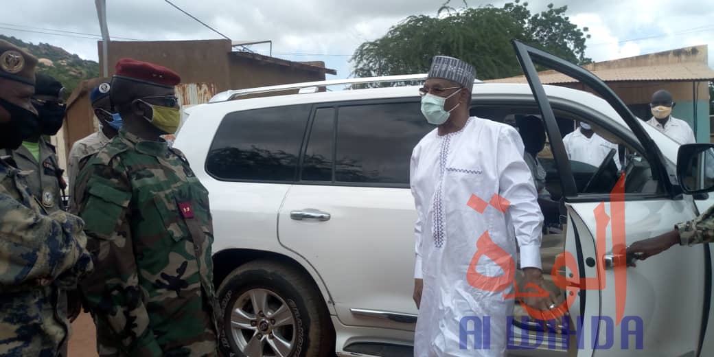 Tchad : à Mongo, le gouverneur inspecte l’hôpital provincial. © Béchir Badjoury/Alwihda Info