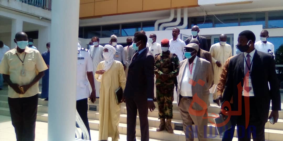 Tchad : le ministre de l'Aviation civile en visite d'inspection à l'aéroport de N'Djamena